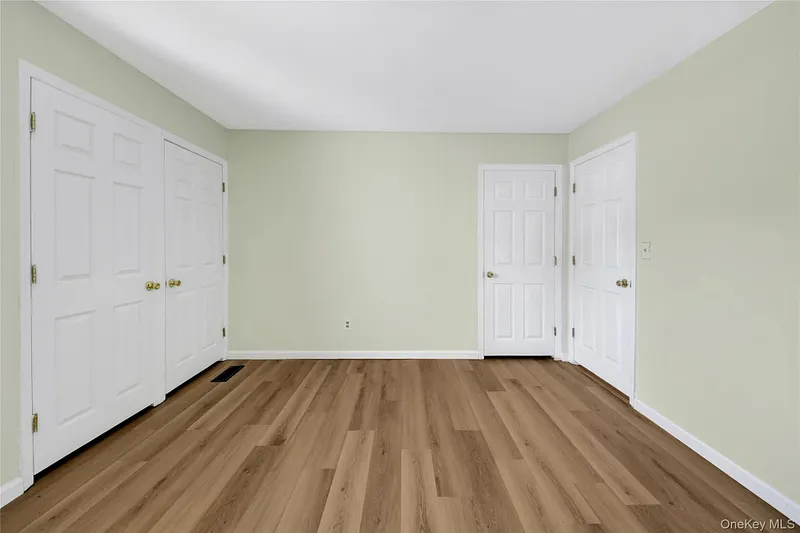51 Jefferson Oval  #E Photo 11