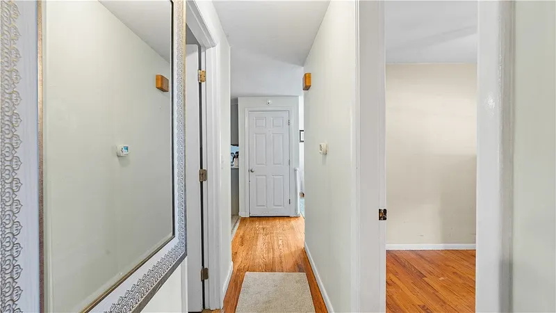 52 Brentwood Avenue Photo 23