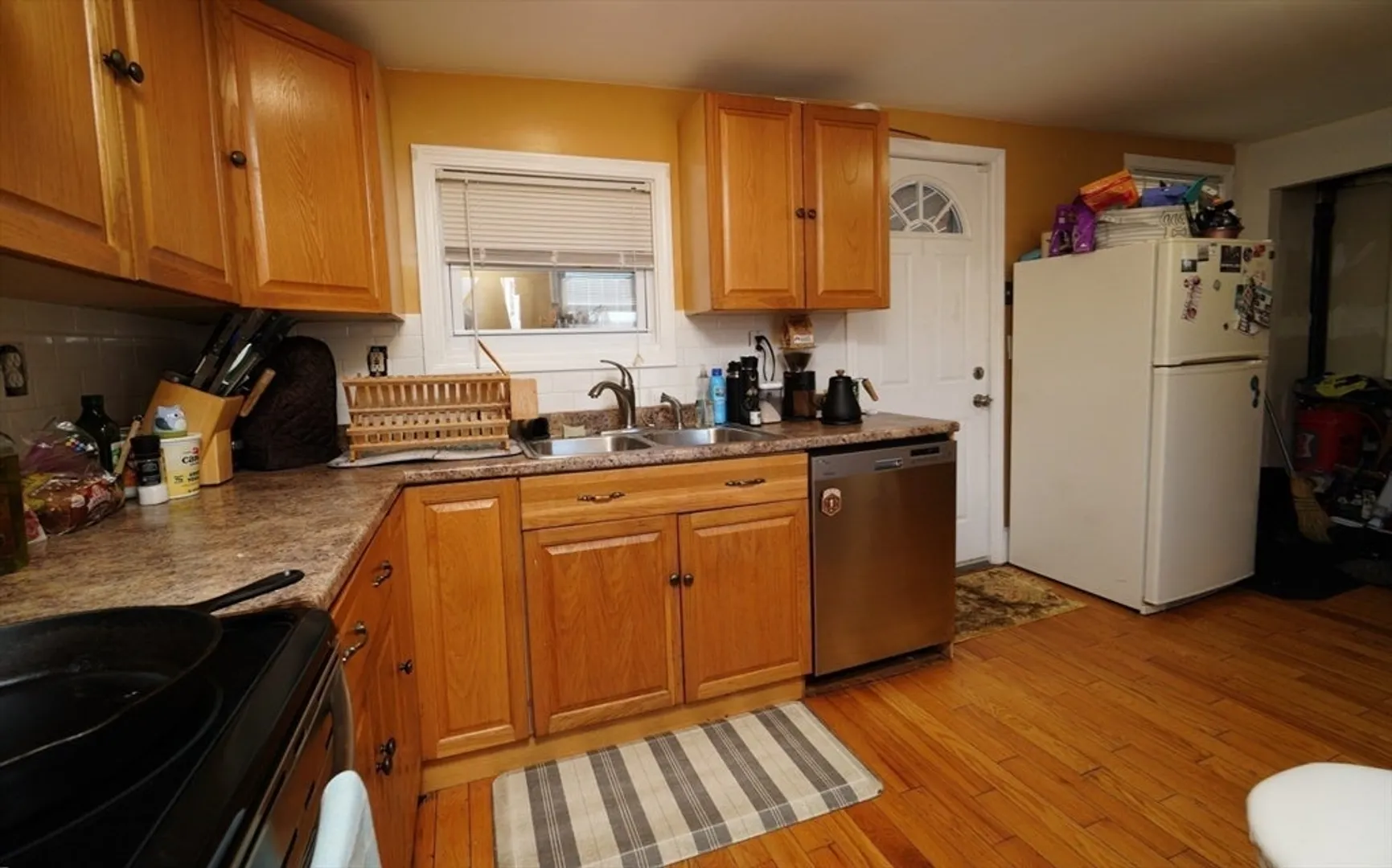 31 Floyd St Photo 6