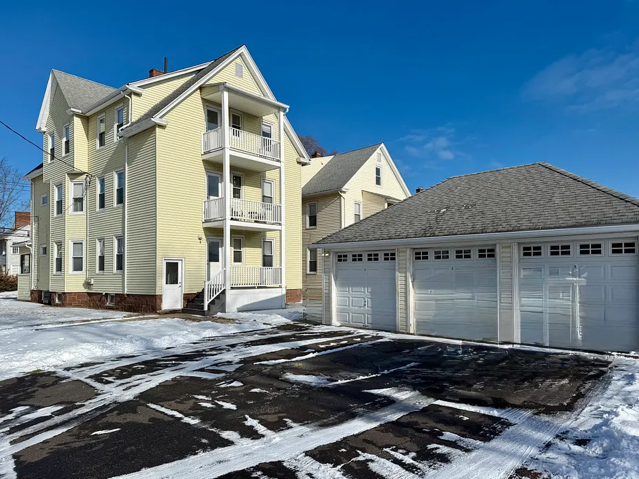 1181 Boulevard  #3 Photo 1