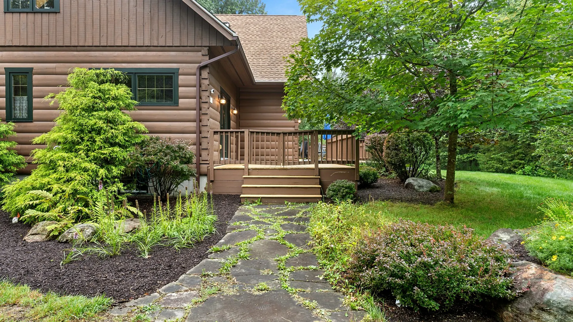 354 Woodmere Rd Photo 6