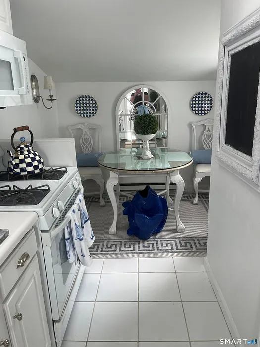 Essex Rental Photo 12