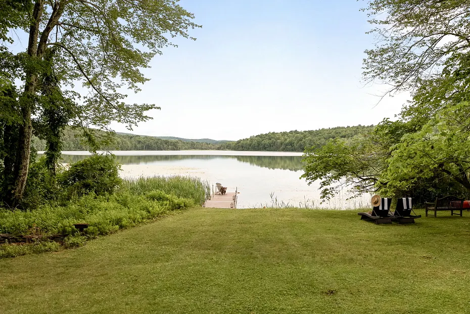 142 Interlaken Road Photo 29