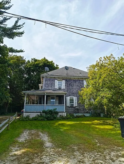 140 Main St Photo 2