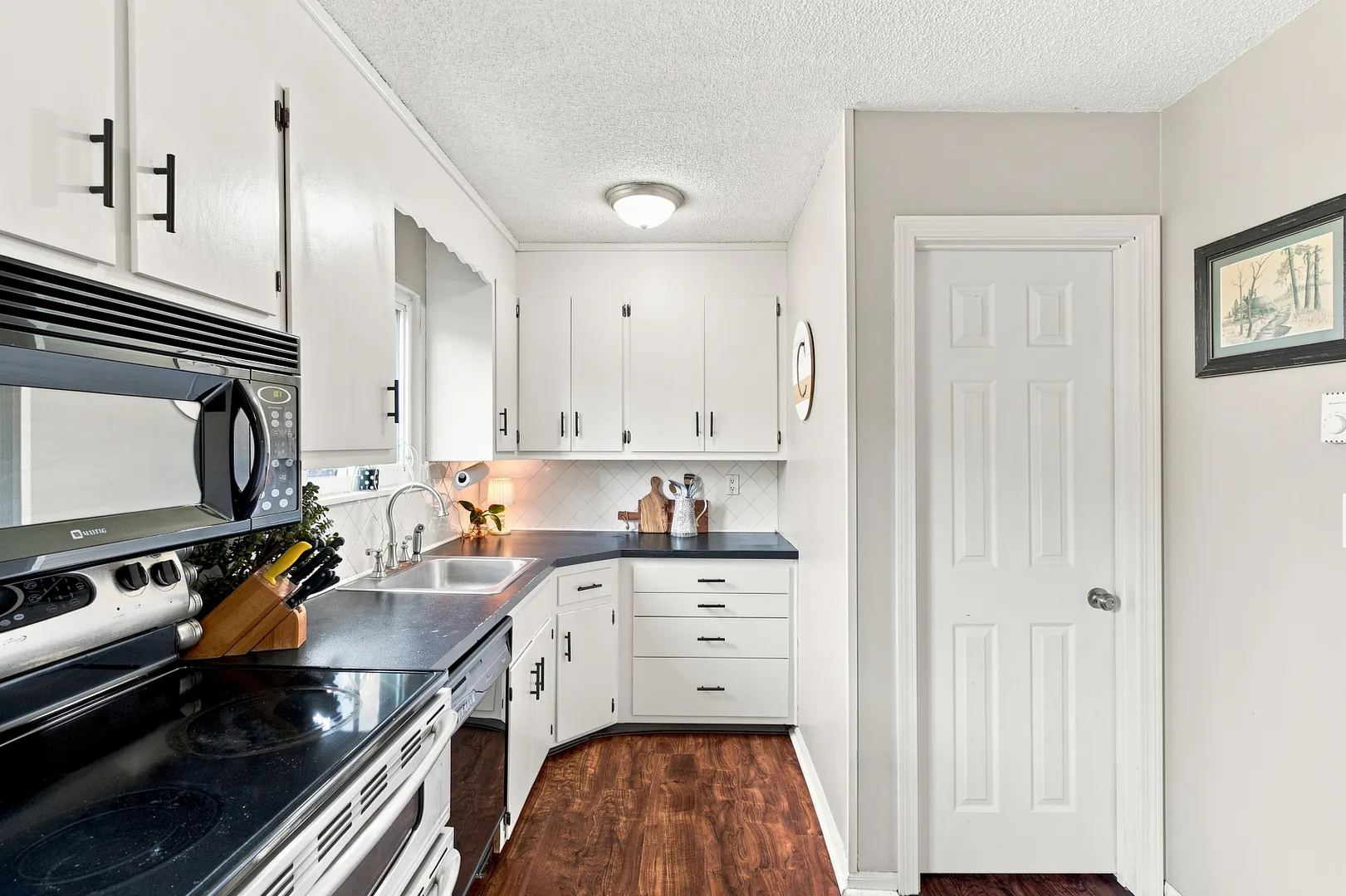820 Matthews Street  #4 Photo 7