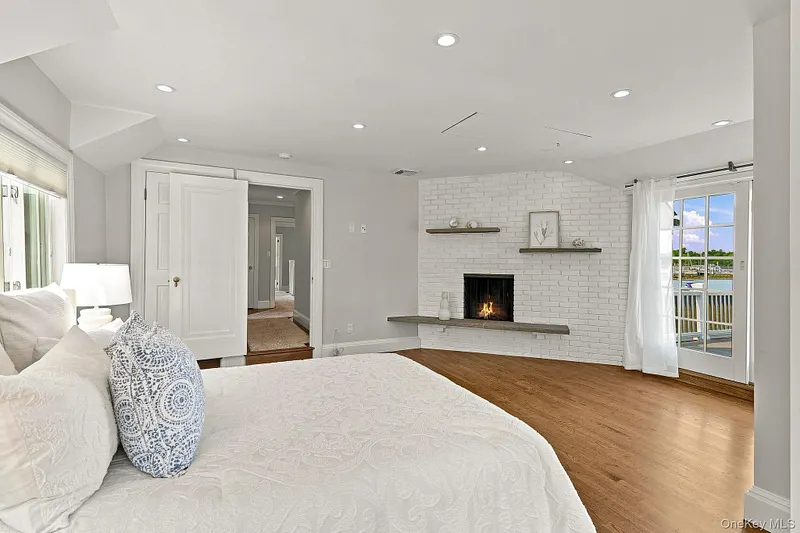 522 The Parkway Photo 28