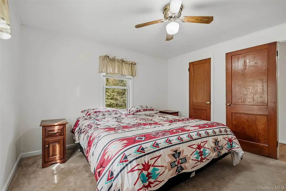 929 Freedom Plains Road Photo 25