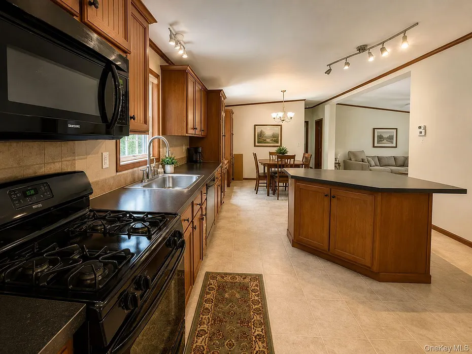 131 Rymrock Road  #18 Photo 6