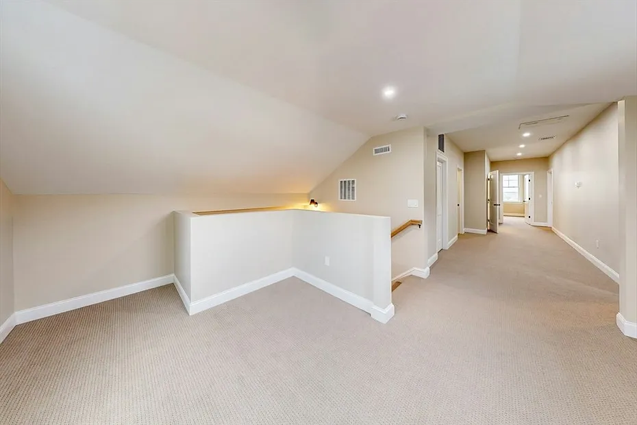 36 Orient Ave  #2 Photo 32