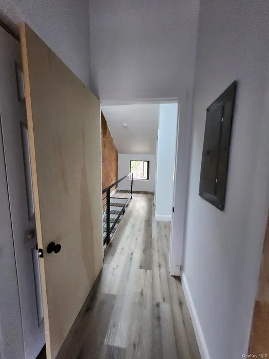 70 Lander Street Photo 38