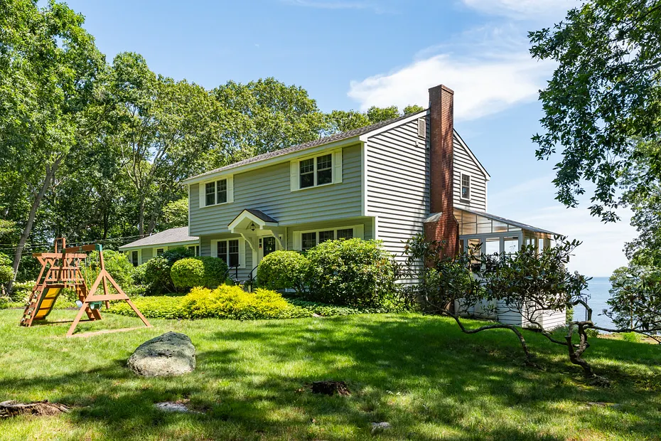17 Oakridge Drive Photo 3