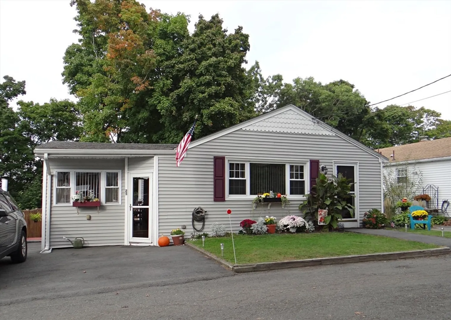 25 Marshall Ave Photo 1