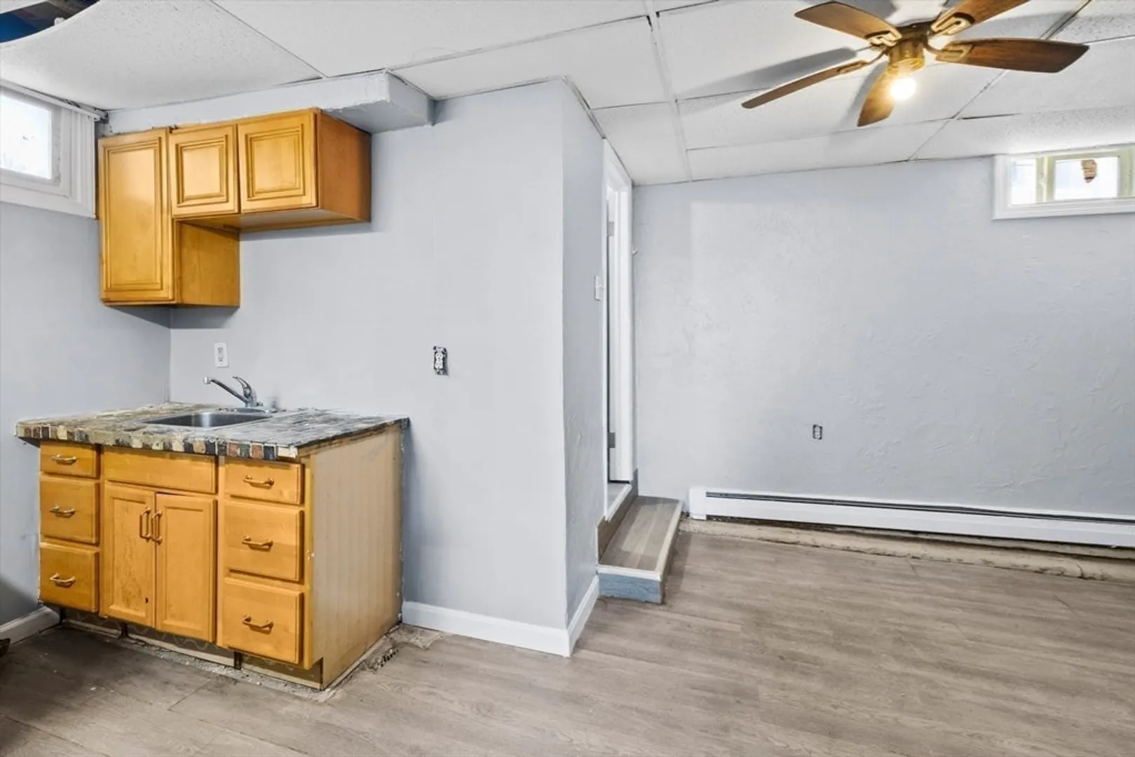 42 Godfrey St Photo 29