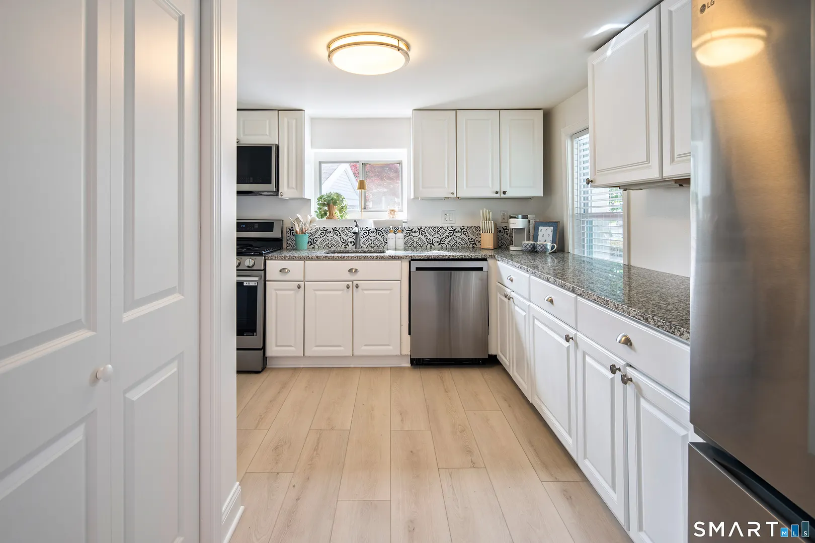 510 Reef Road Photo 10