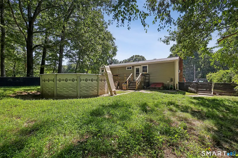144 Woodland Drive Photo 24