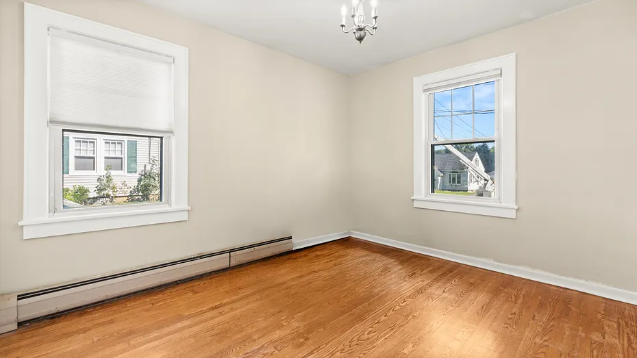 45 Kensington Ave Photo 10