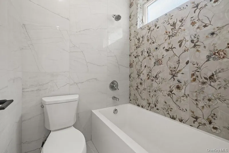 111 S Lake Street  #101 Photo 31