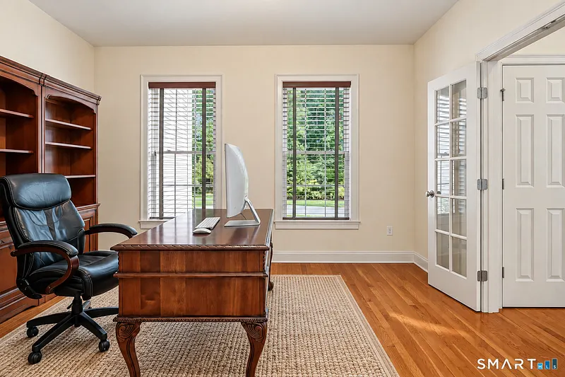 61 Lenox Road Photo 17
