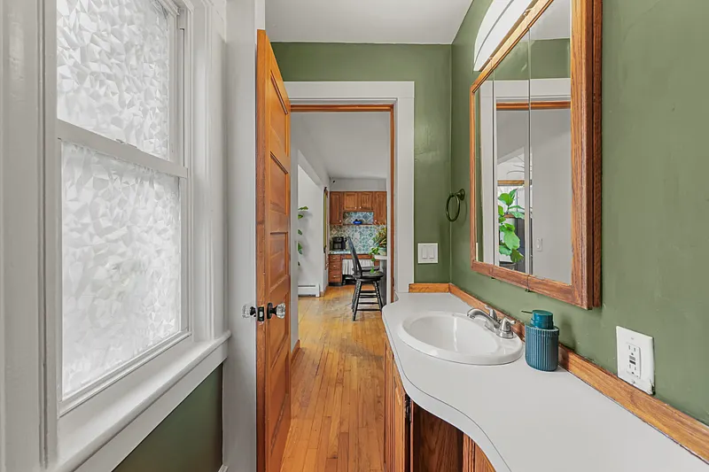 25 Calumet St Photo 24