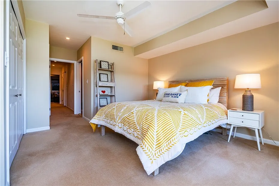 152 Crompton Avenue  #18 Photo 32