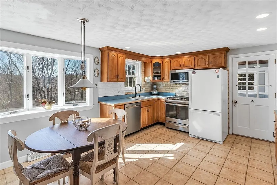 45 Kent Dr Photo 5