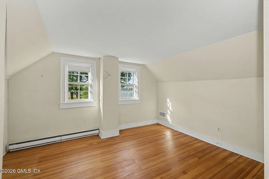 45 Glen Avon Drive Photo 15