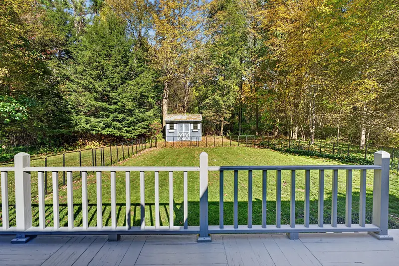 144 Lindley Ter Photo 27