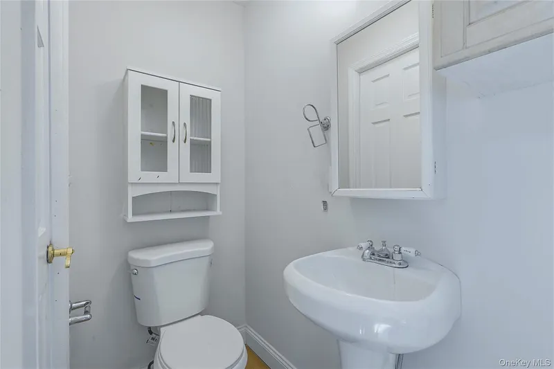 160 Washington Avenue Photo 11