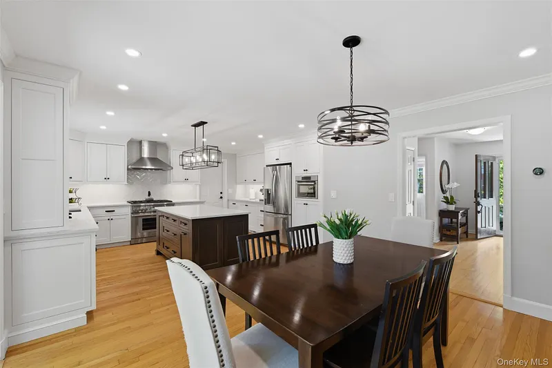 136 Devonshire Road Photo 9