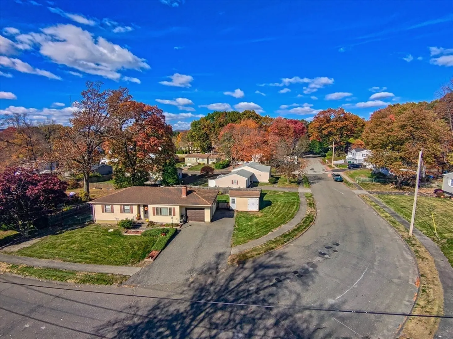 68 Parenteau Dr Photo 2