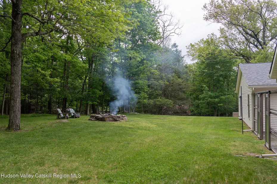 57 Anderson Road Photo 35