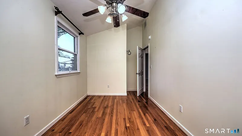 22 Central Avenue Photo 35