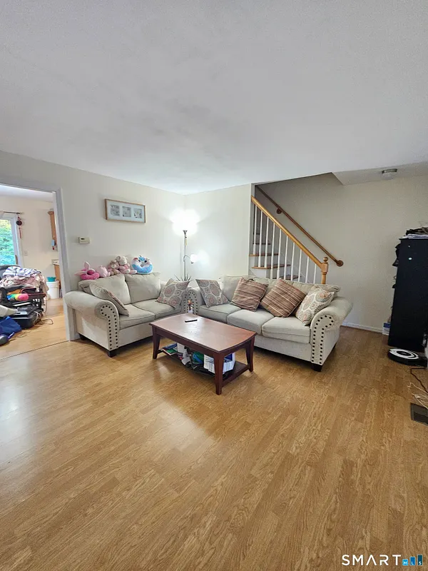 54 Alice Street Photo 19