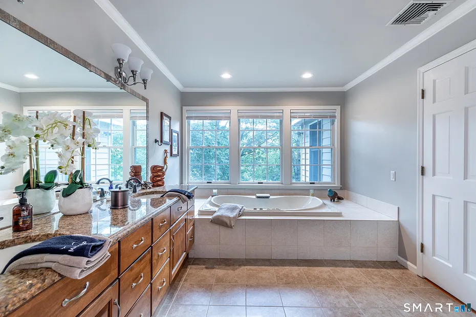 32 Sail Harbour Drive Photo 18
