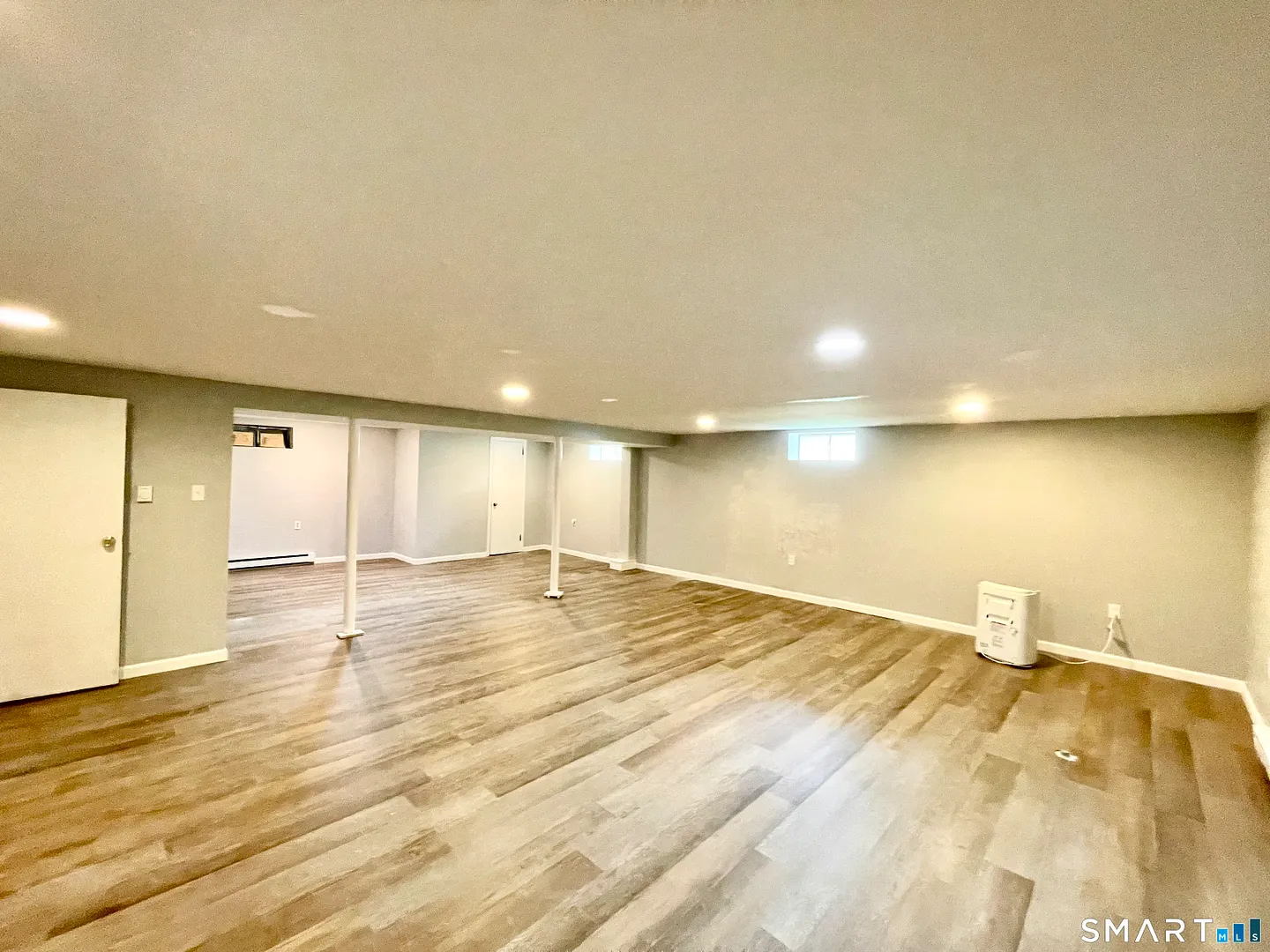 35 Woodmont Road Photo 26