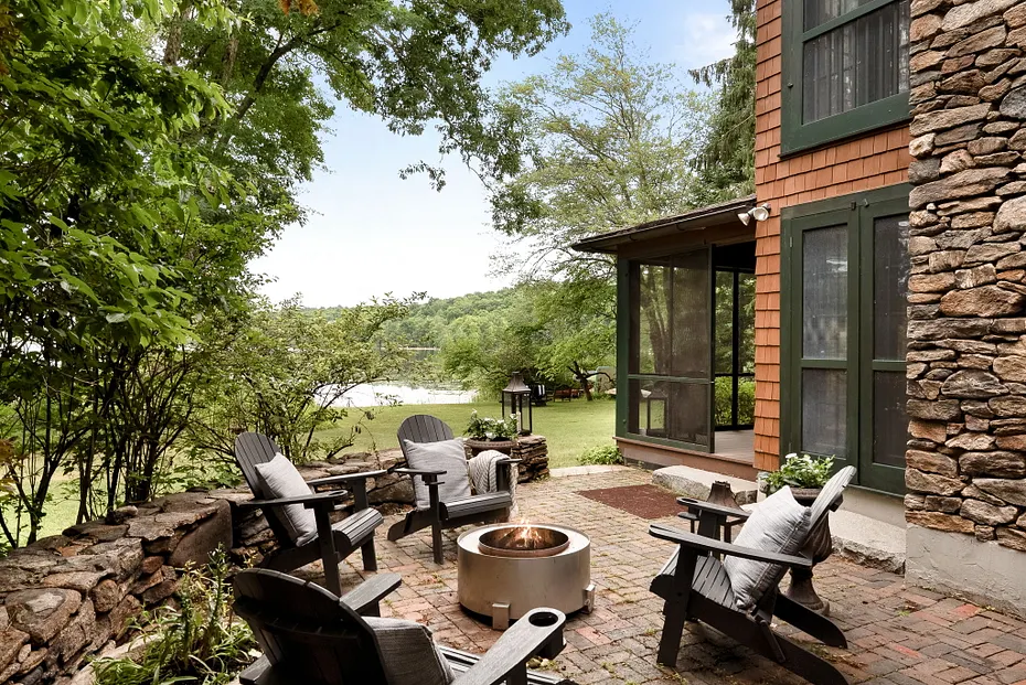 142 Interlaken Road Photo 28