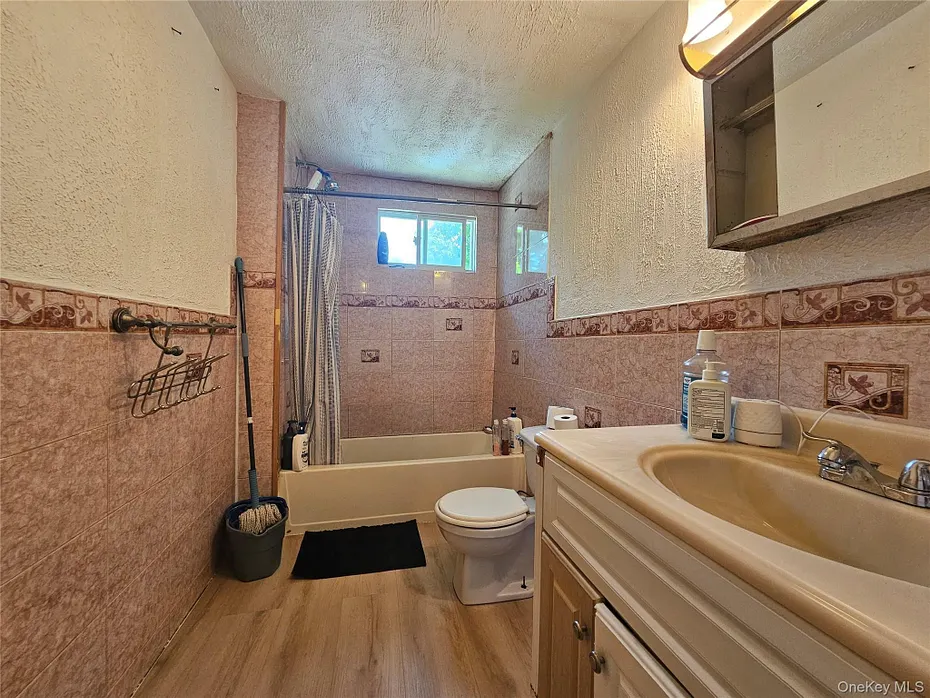 41 Houston Avenue Photo 15