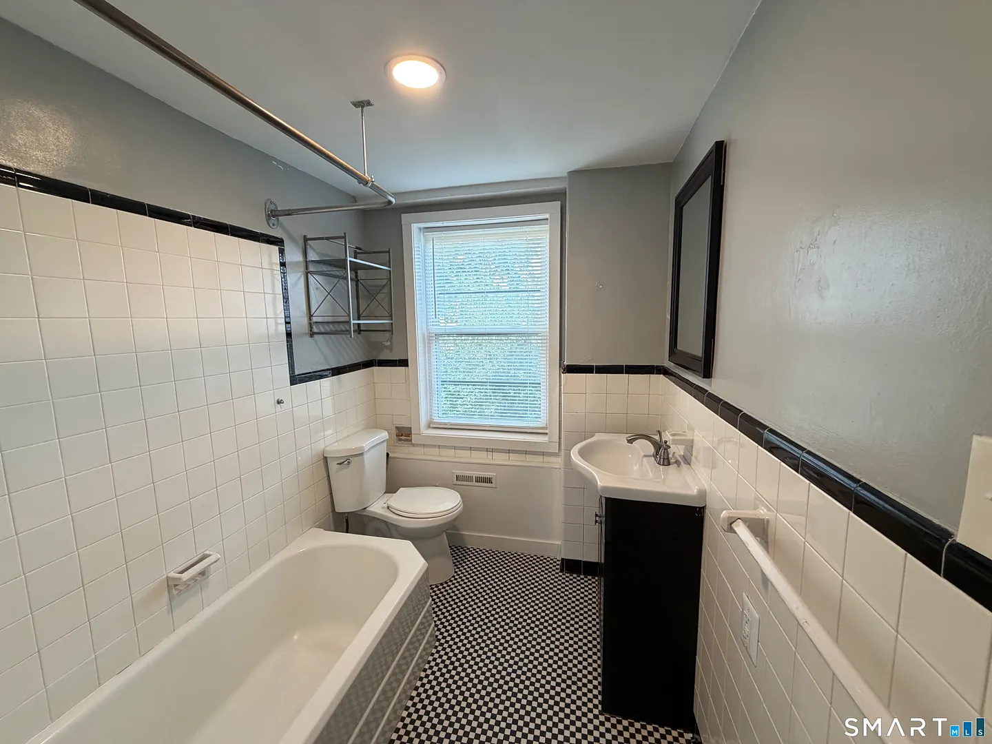 230 Farmington Avenue  #C5 Photo 8