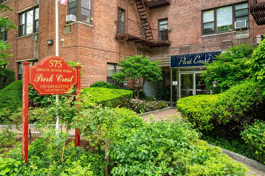 575 Bronx River Road  #6C Photo 2