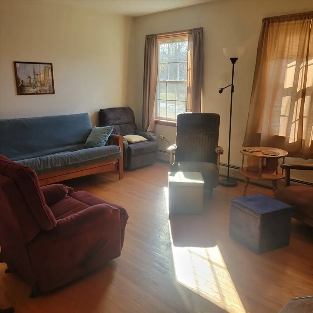 4 Joelle Terrace Photo 6