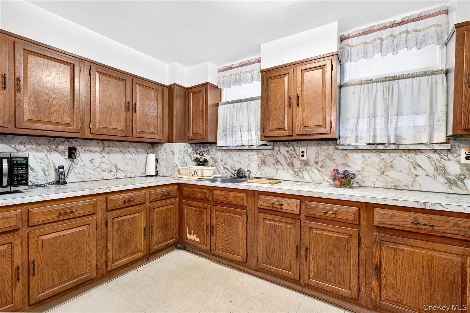 36 S 8th Avenue Photo 18