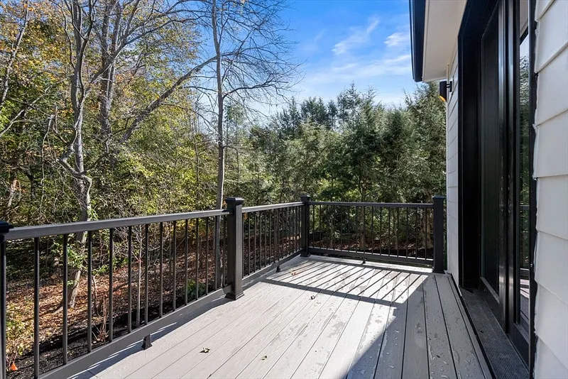 190 Upland Avenue Photo 39