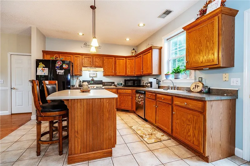 50 South Pond Drive Photo 14
