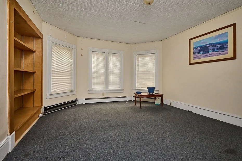 135 School St Photo 5