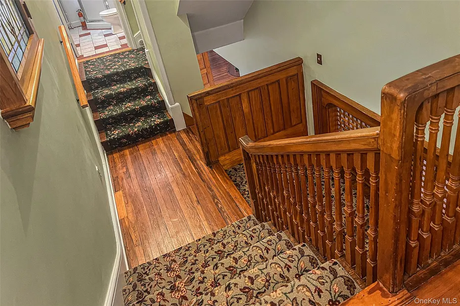 6 Westridge Road Photo 32