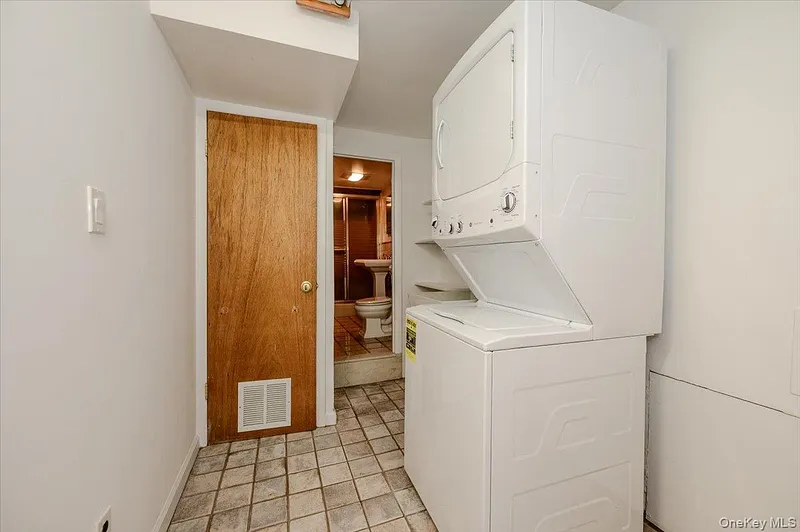 9 Somerstown Road Photo 26