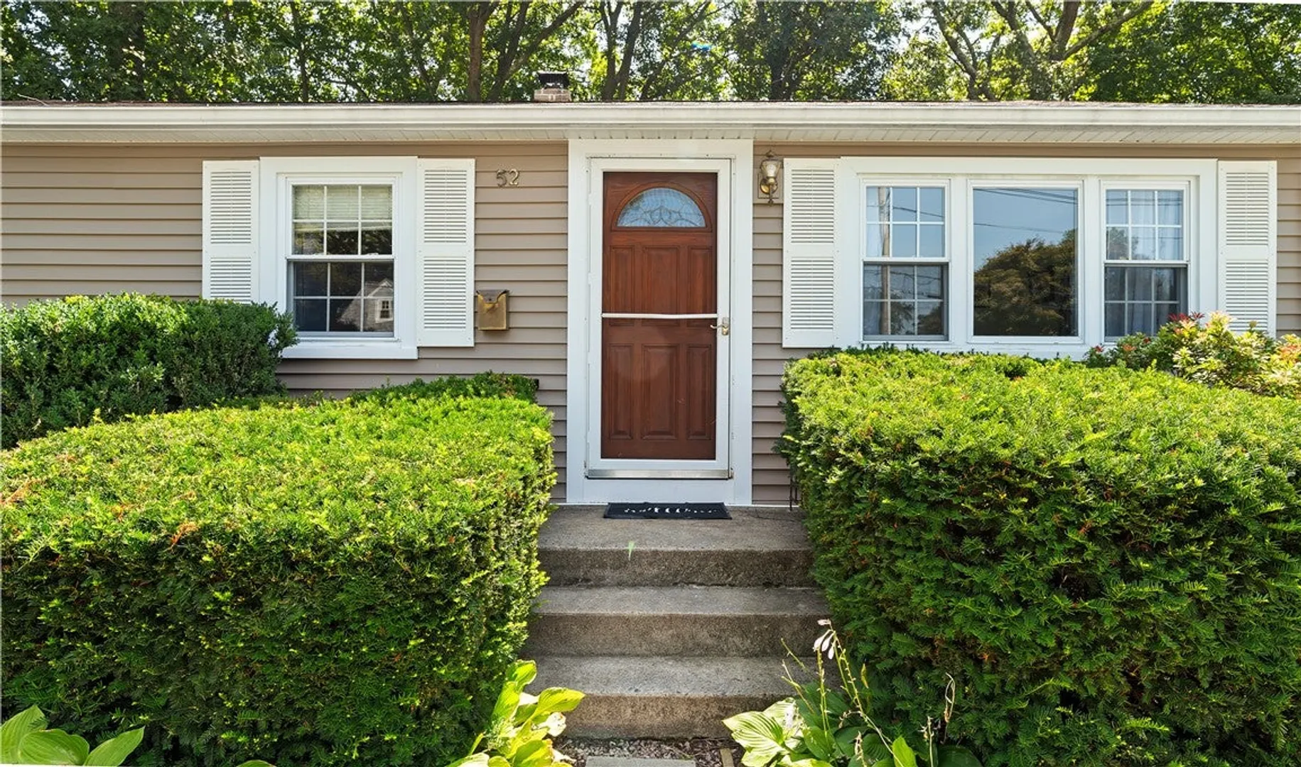 52 Brentwood Avenue Photo 4