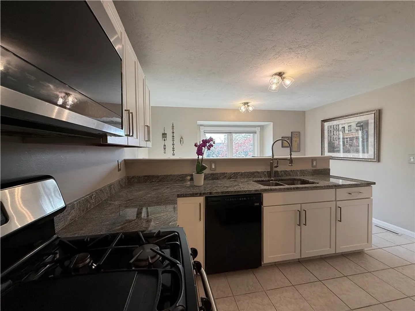 35 Waterview Drive  #D Photo 3