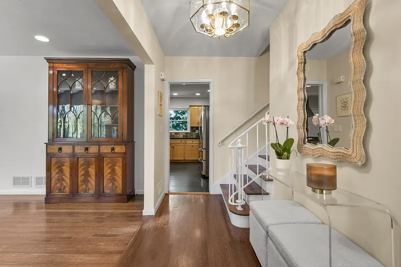 30 Antler Place Photo 5