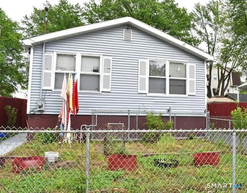 296 Hillside Avenue Photo 1